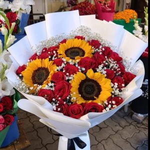 Sunflower Red Roses bouquet