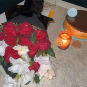 Bithday cake with Bouquet